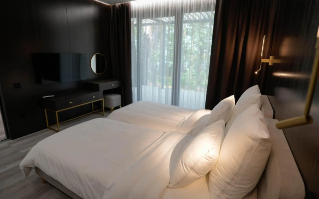 Отель Pioneer Resort