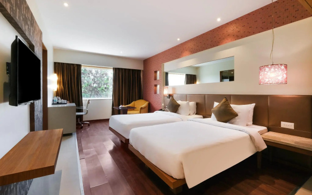 7 Apple Hotel Pimpri Pune