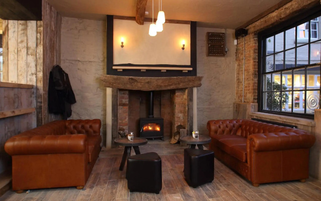 The Crown & Thistle