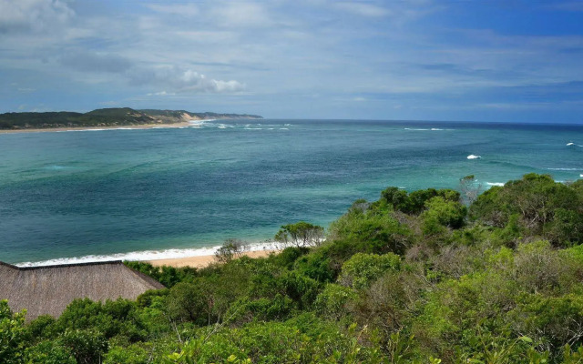 Machangulo Beach Lodge