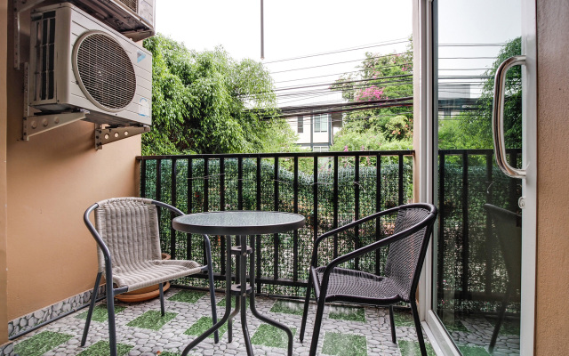 Patumnak Beach Guesthouse