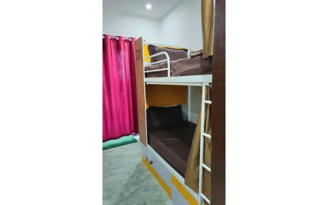 Camel S Backpackers Hostel