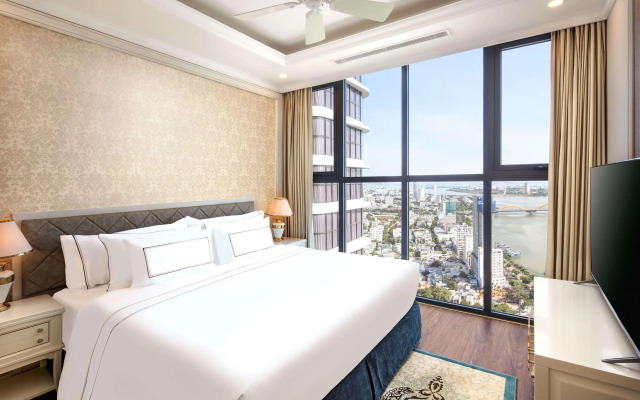 Melia Vinpearl Danang Riverfront