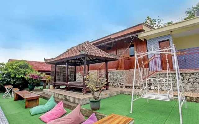 Capital O 91837 Villa Bukit Leddu