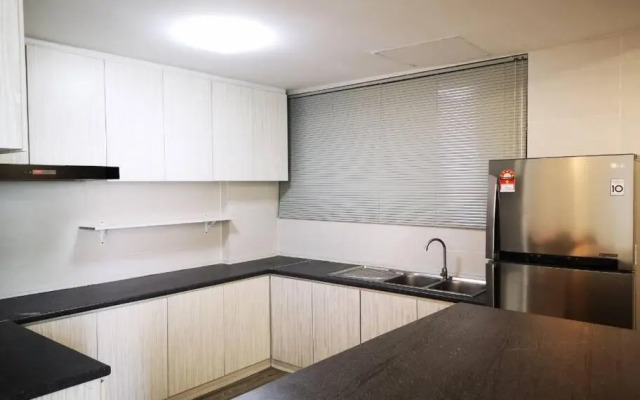 Rohani Homestay Jazz Suites 4 @ Vivacity Megamall