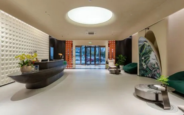 Qingmu Zhuxuan Hotel (Wanda Yintai City Branch)