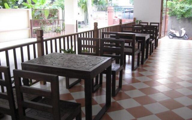 OYO 794 Nice Mum Lodge