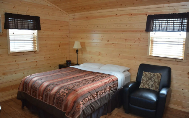 Roosevelt Inn and Suites
