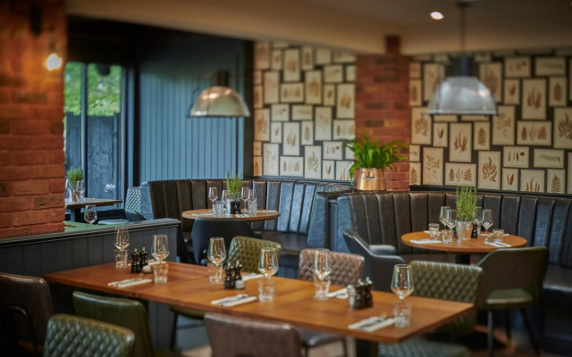 The Kingfisher Pub and Hotel