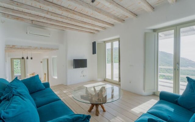 Mykonian Leisure Villas & Suites