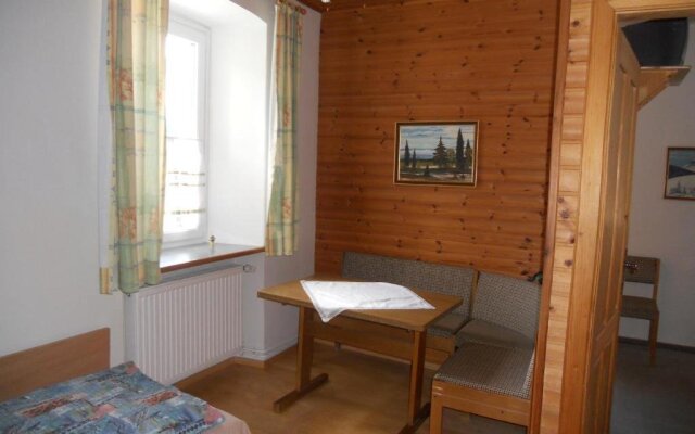 Gasthof zur Burg Falkenstein