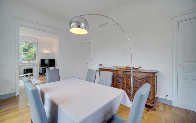 IMMOGROOM - Villa in the city center with terrace- garden- CONGRESS/BEACHES