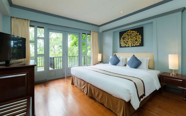 Ma Doo Bua Phuket (มาดูบัวภูเก็ต)