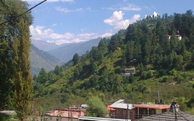 Hotel Naggar Delight