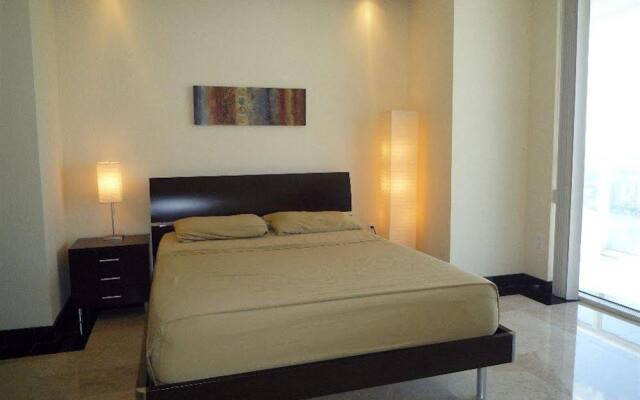 Luxury Apartments at 50 Biscayne