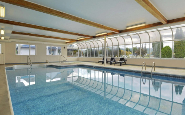 Travelodge by Wyndham Salmon Arm