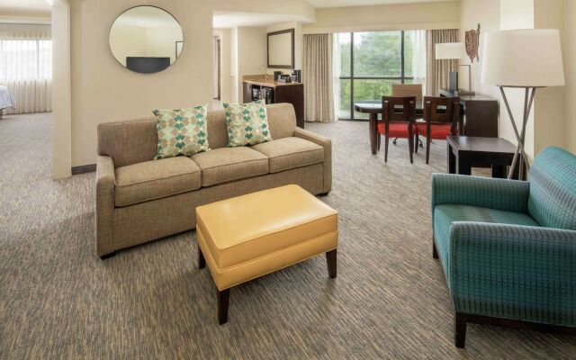 Embassy Suites by Hilton Seattle Tacoma International Airport