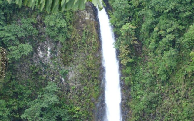 Arenal Waterfall Lodge