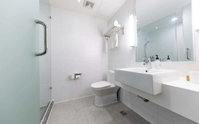 JI Hotel (Shanghai Jiangqiao National Exhibition Center Jiayi Road Subway Station)