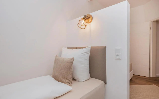 B49 - City & Messe Apartment