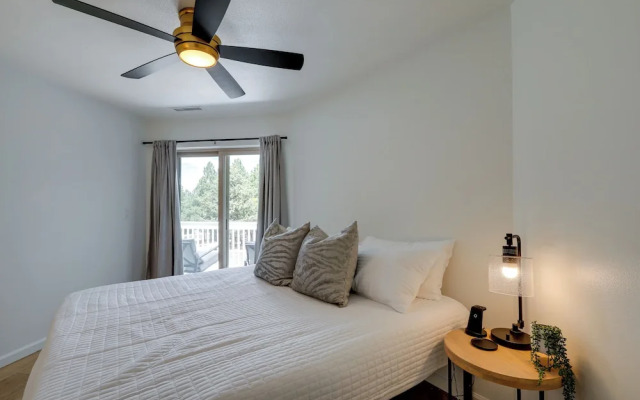 Chic Flagstaff Retreat w/ Fireplace & Patio!