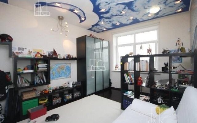 Apartment With Terrace — фото