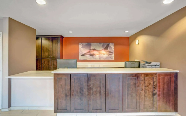 Super 8 by Wyndham Las Vegas Nellis AFB Area