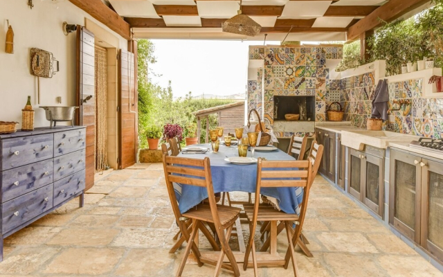 Sun-kissed Holiday Home in Salemi With Garden