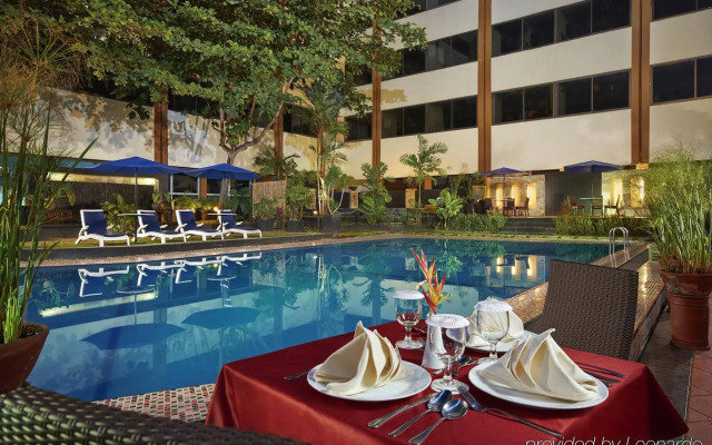 Singgasana Hotel Makassar