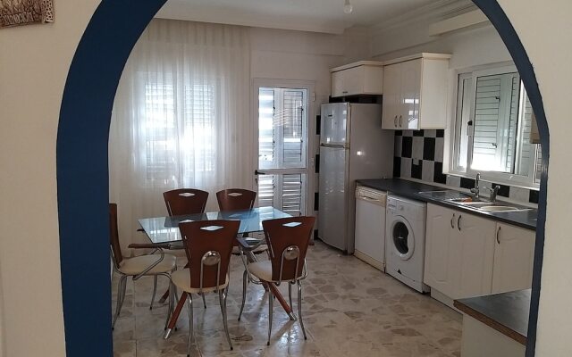 Inviting 3-bed Apartment in North Cyprus Girne