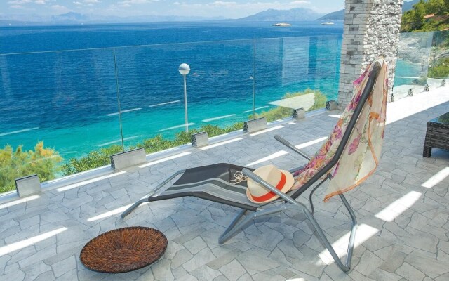 Awesome Home in Prigradica With Wifi and 4 Bedrooms