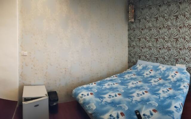 Come and Play Guesthouse
