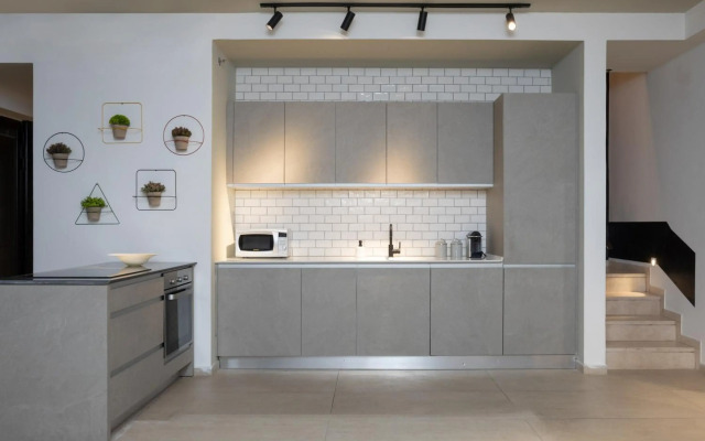 Fall In Love by HolyGuest