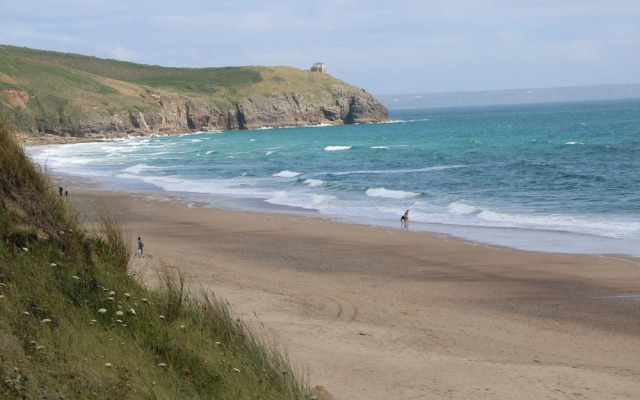 3 Praa Cove