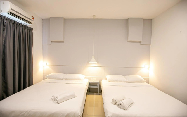 Grand Swiss Hotel – Guest Rooms – George Town