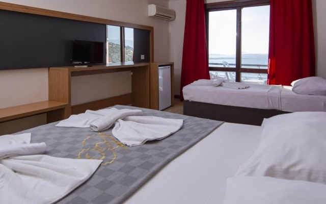 Akay Garden Family Club