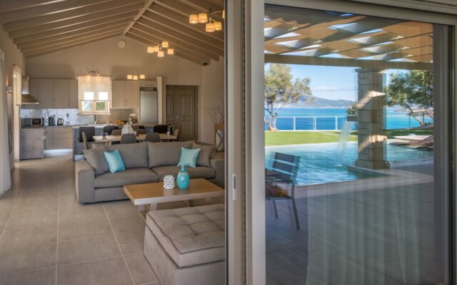 Villa Arthina