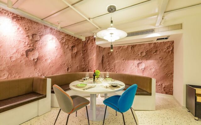 Rezen Sunbow Hotel