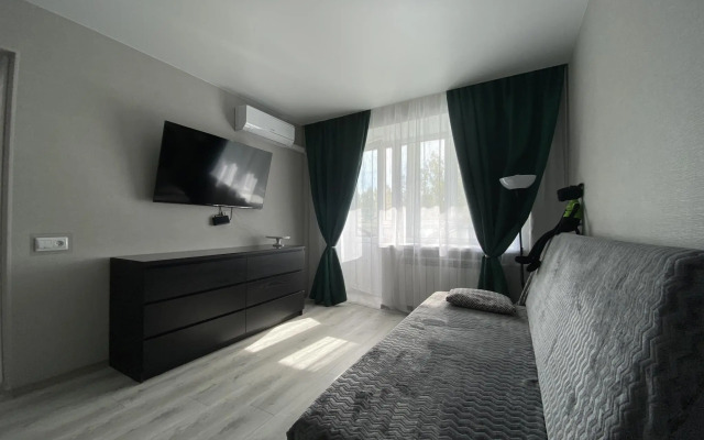 Апартаменты на Геройской 1