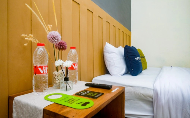 Urbanview De Path House Syariah Boyolali – Guest Rooms – Boyolali