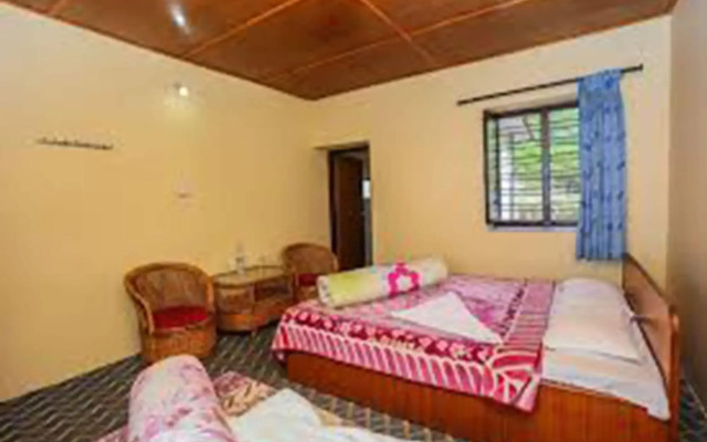 Dhampus Resort
