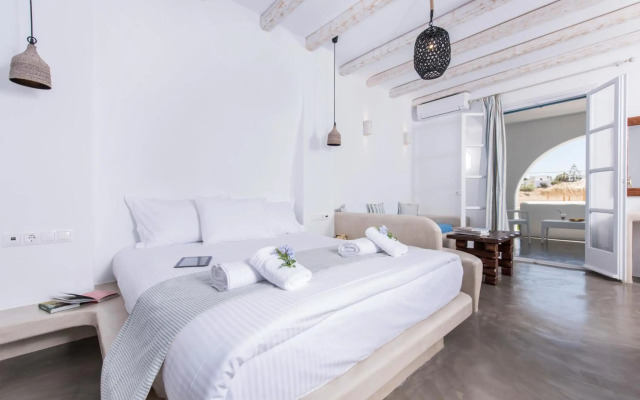 Cycladic Islands Hotel & Spa