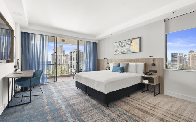 Crowne Plaza Surfers Paradise by IHG