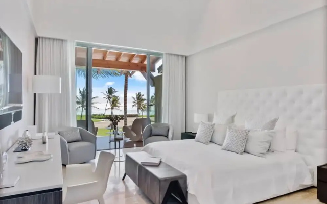 Architectural Oceanfront Masterpiece w Pool