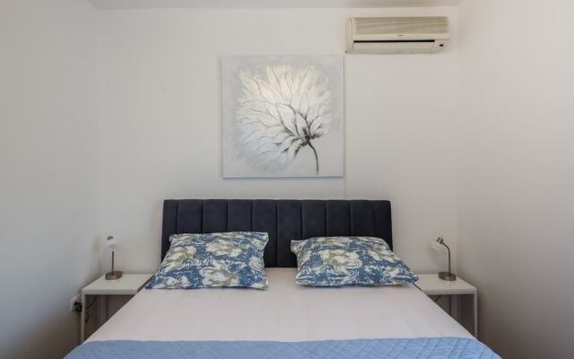 Luxury Private Villa Complex With Pool and Jacuzzi