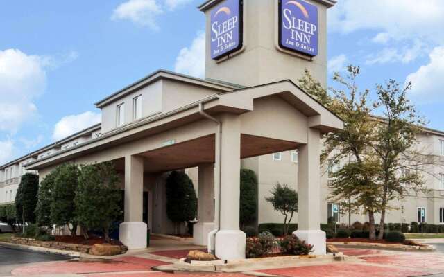 Sleep Inn & Suites Edmond near University