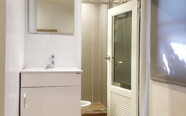 The Goose Cafe & Hostel