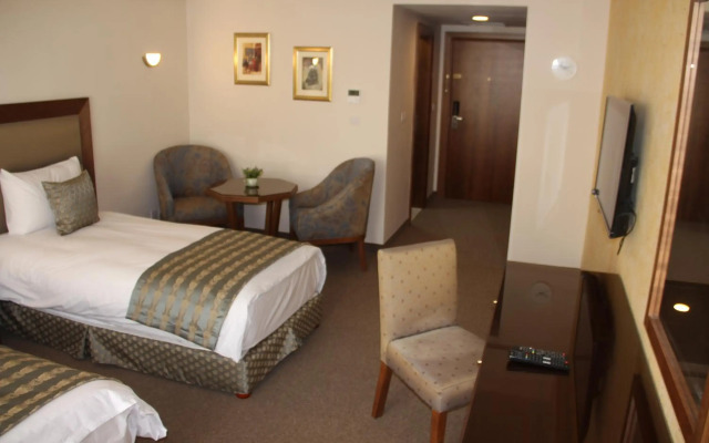 Saray Hotel