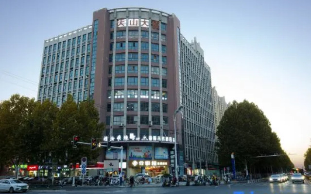 Lis Future Hotel (Yuefang Binhu Convention and Exhibition Center)