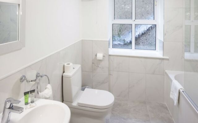 Baggot Rath 27795
